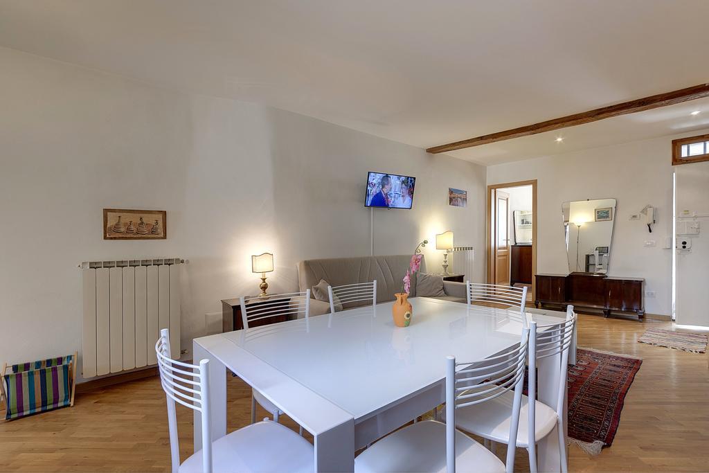 Residenza Leonardo Apartment ฟลอเรนซ์ ภายนอก รูปภาพ