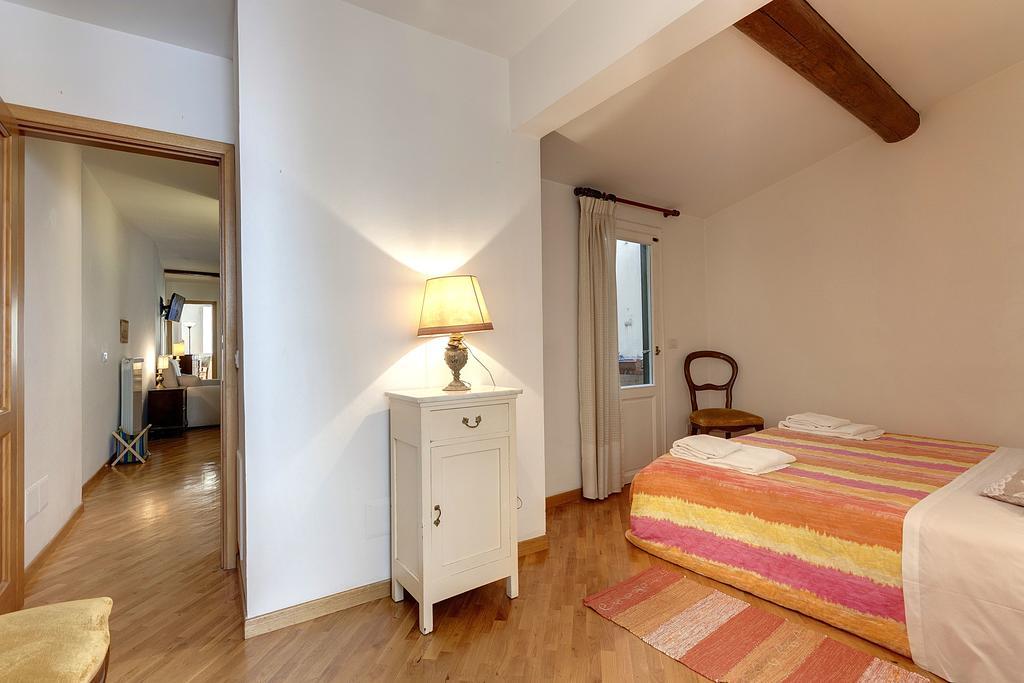 Residenza Leonardo Apartment ฟลอเรนซ์ ภายนอก รูปภาพ